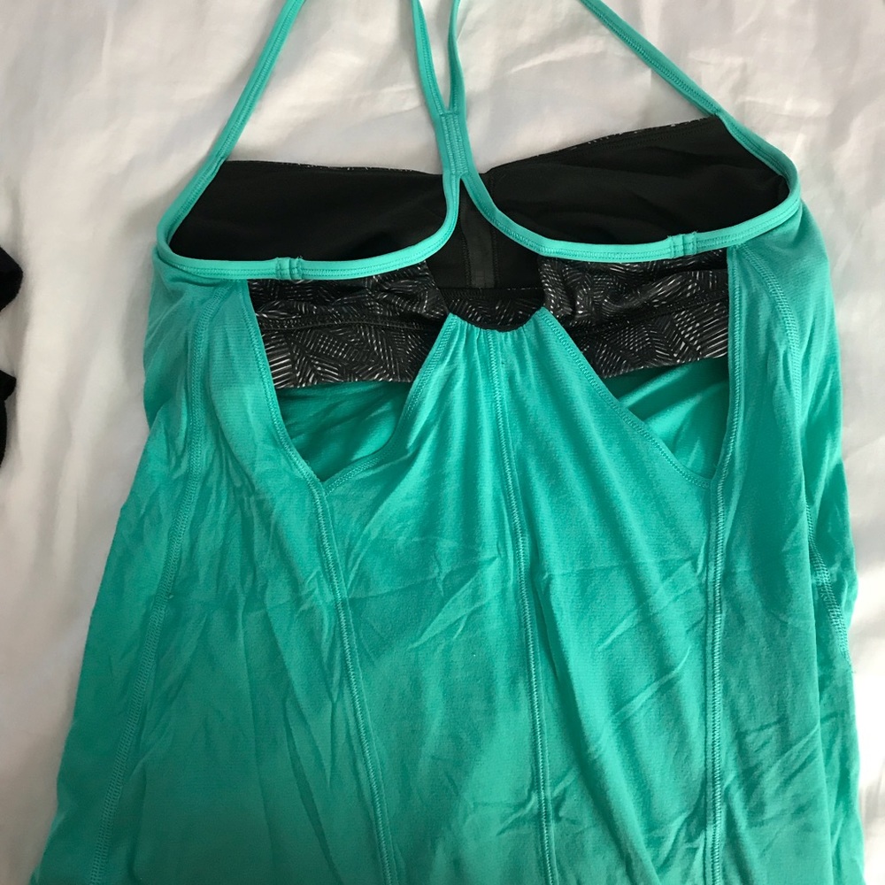 Lululemon tank- size 6. Worn maybe 6 times